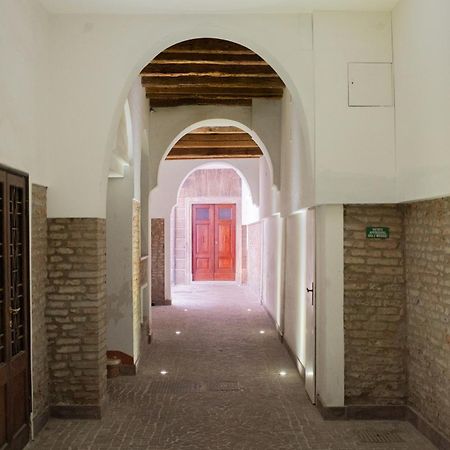Corte Degli Estensi, Romantica Mansardina Ferrara Eksteriør bilde