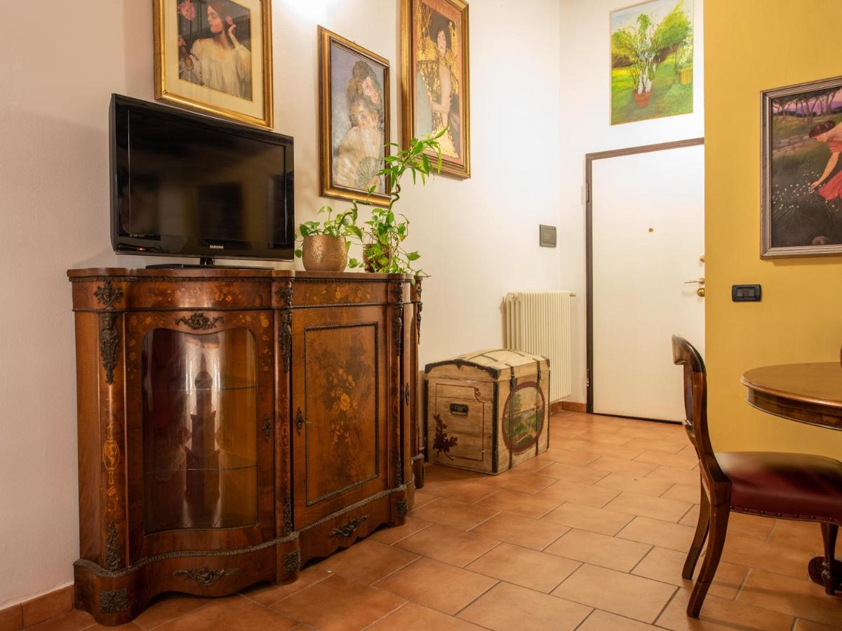 Corte Degli Estensi, Romantica Mansardina Ferrara Eksteriør bilde
