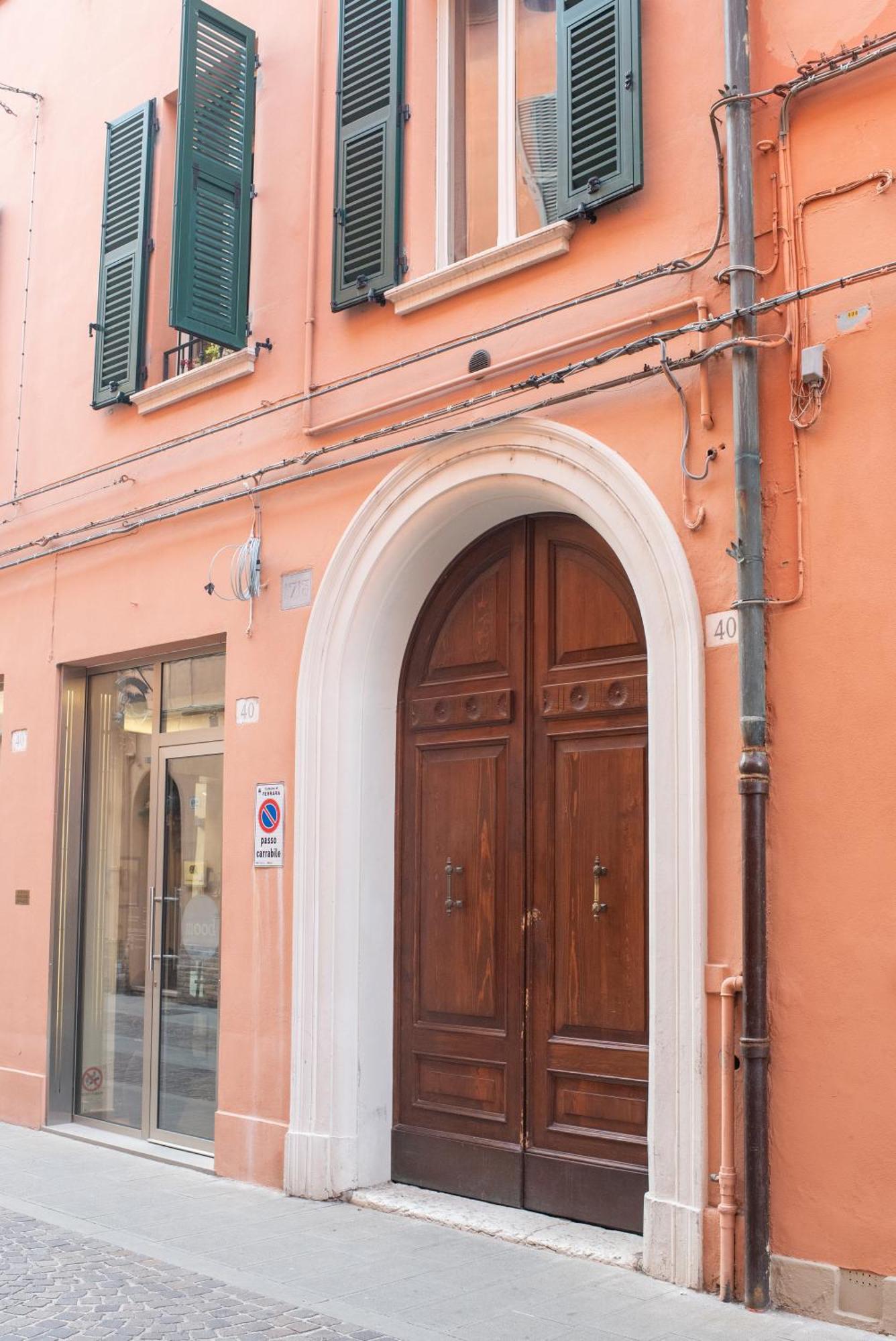 Corte Degli Estensi, Romantica Mansardina Ferrara Eksteriør bilde
